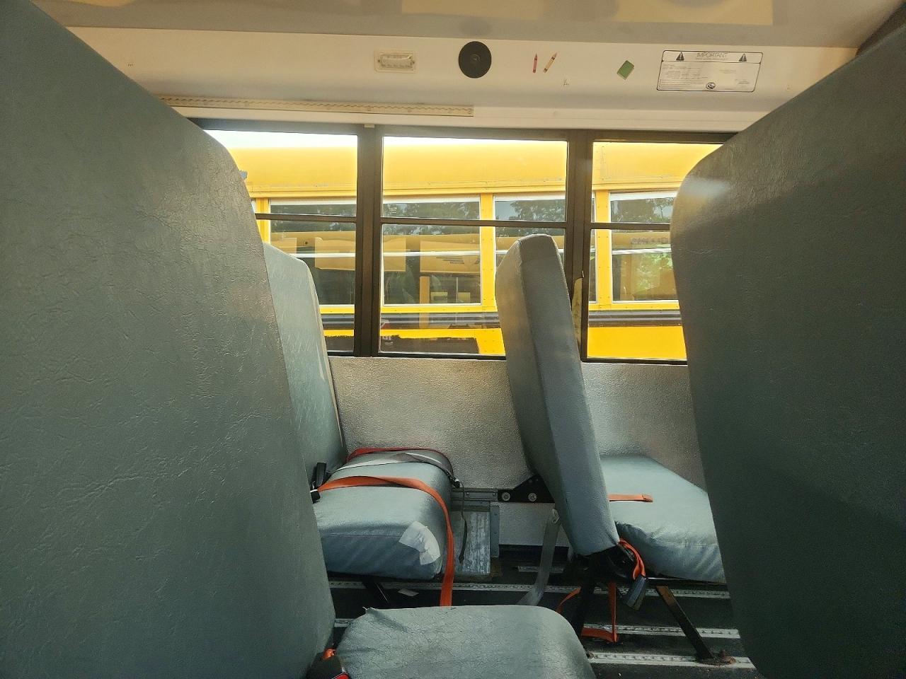 2014 Chevrolet Express G3 - School Bus - Фото 6