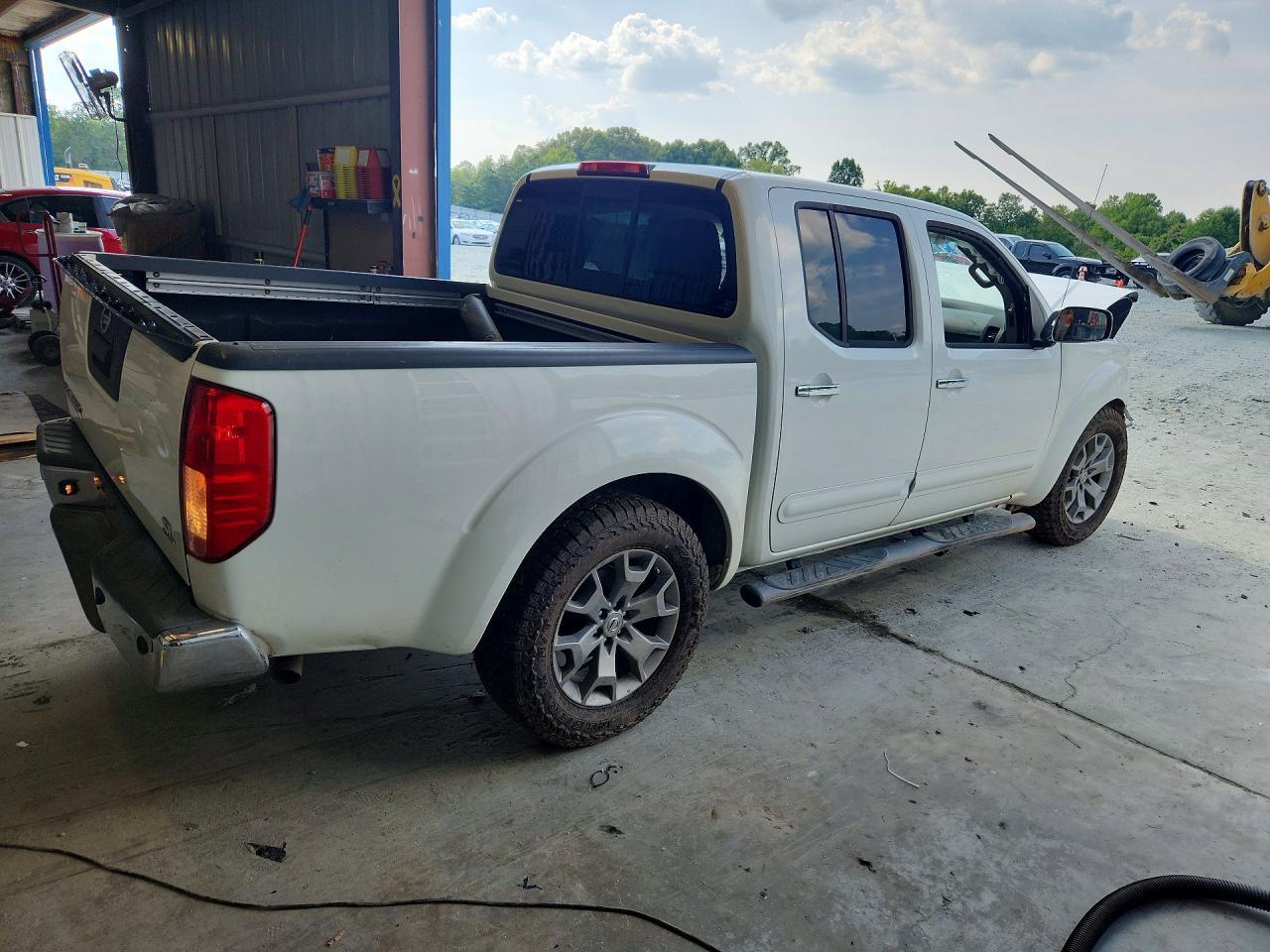 2019 Nissan Frontier Sl - Фото 3