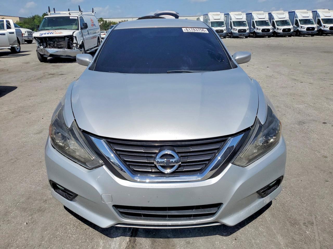 2017 Nissan Altima 2.5 Sr - Image 5