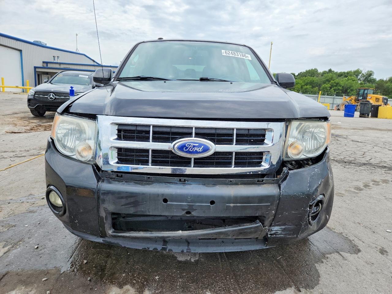 2011 Ford Escape Limited - Image 5