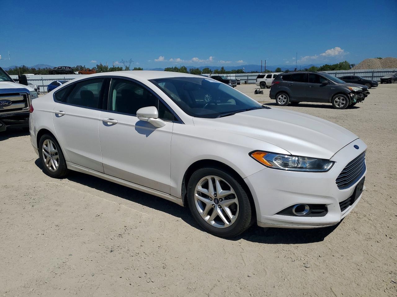 2015 Ford Fusion Se - Фото 4