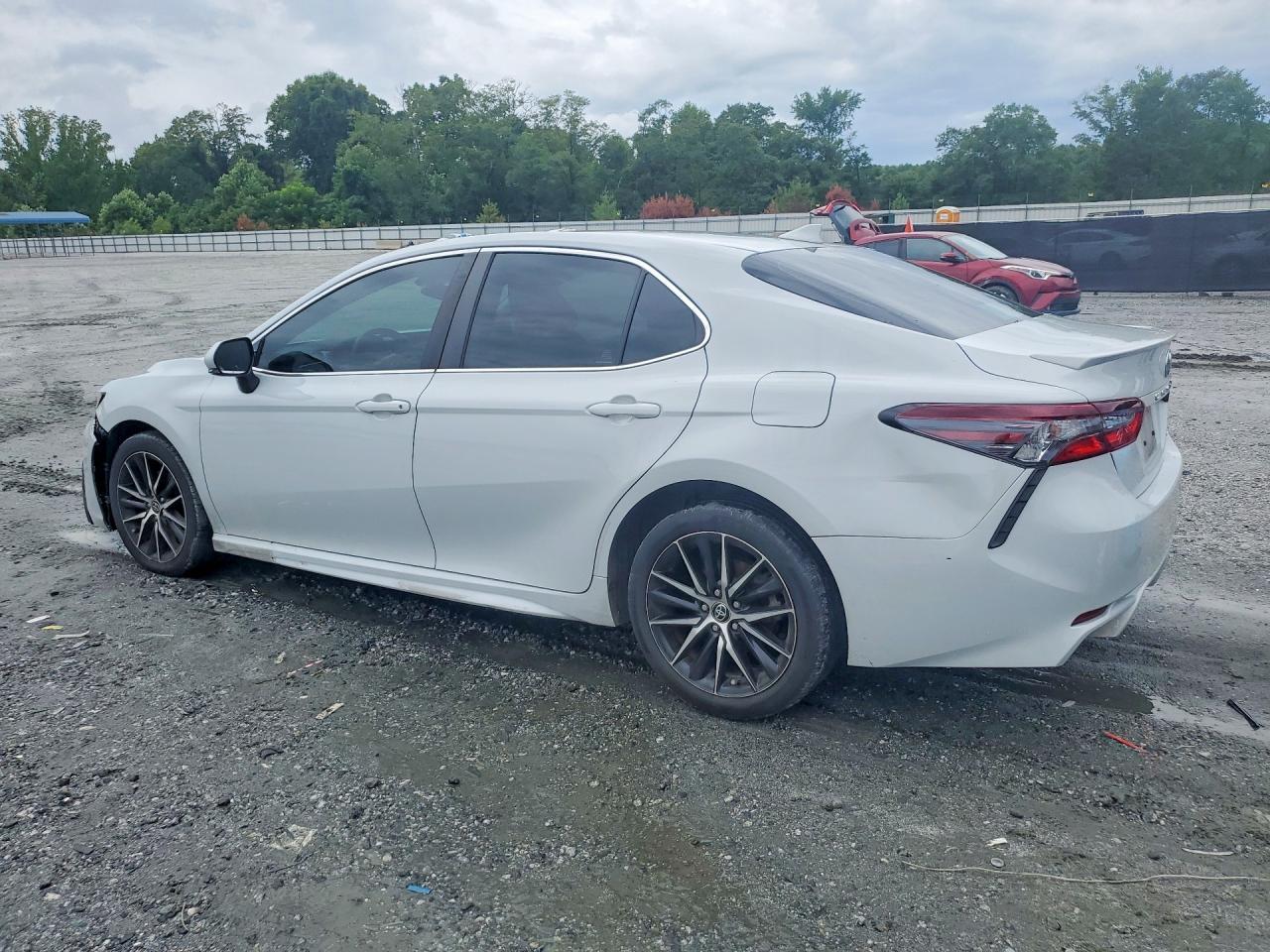 2024 Toyota Camry Se - Фото 2