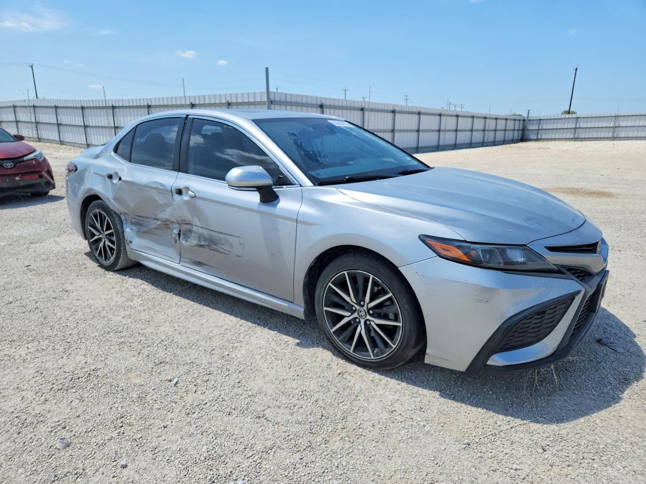 2021 Toyota Camry Se - Фото 4