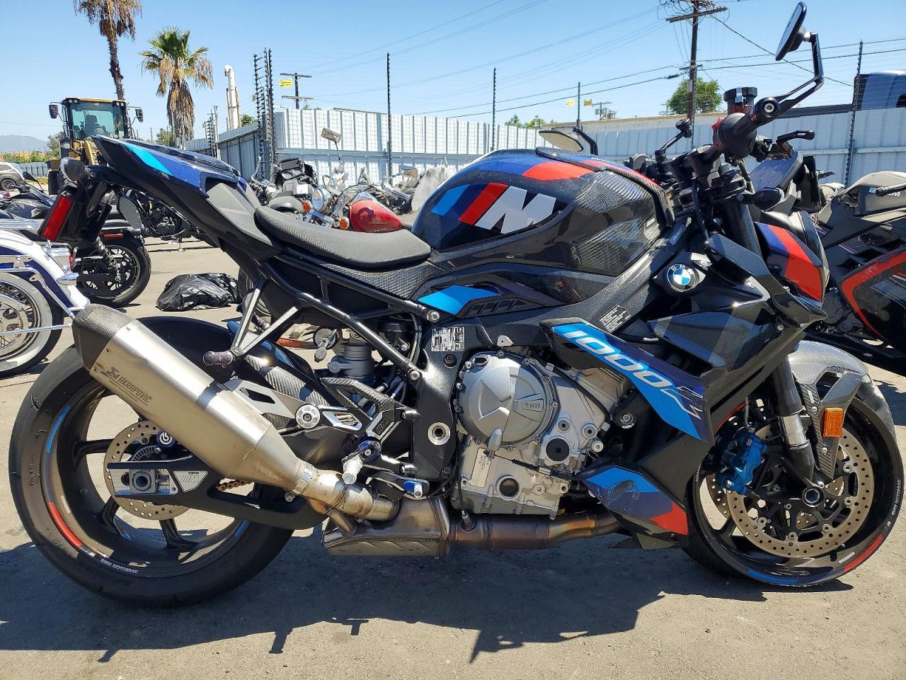 2024 BMW M 1000 R