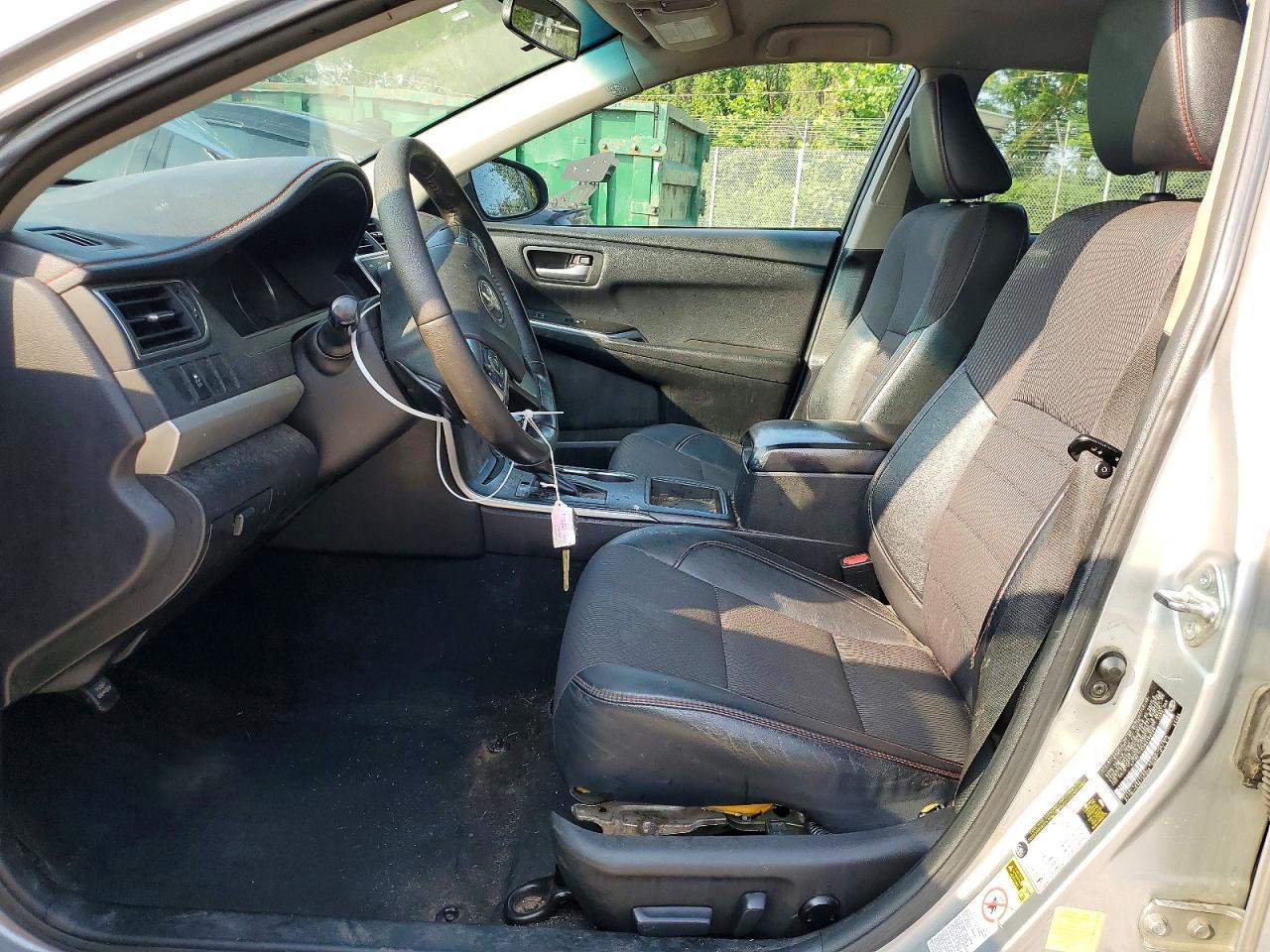 2016 Toyota Camry Se - Фото 7