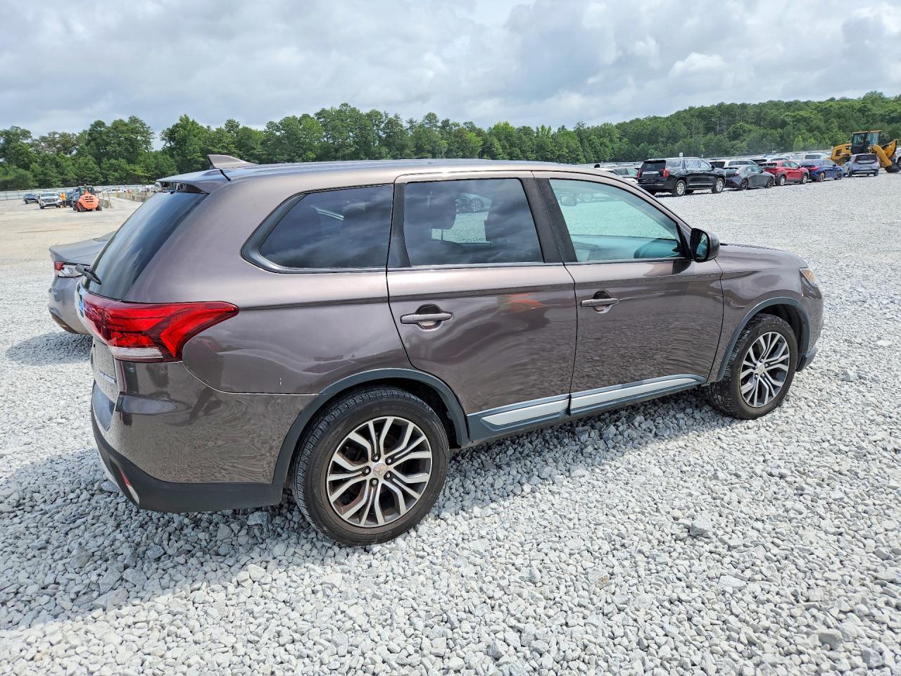 2018 Mitsubishi Outlander Es - Фото 3