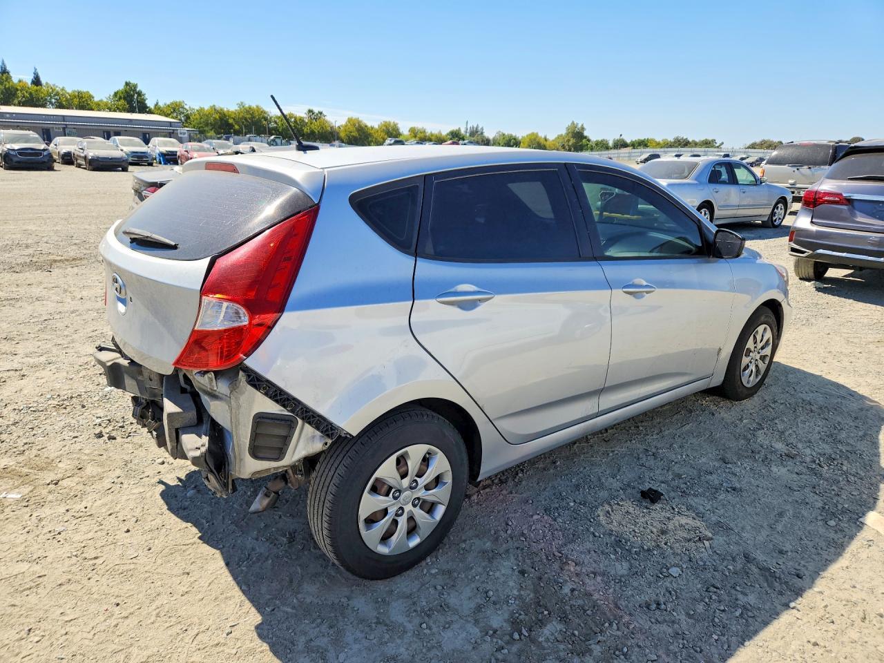 2016 Hyundai Accent Se - Image 3