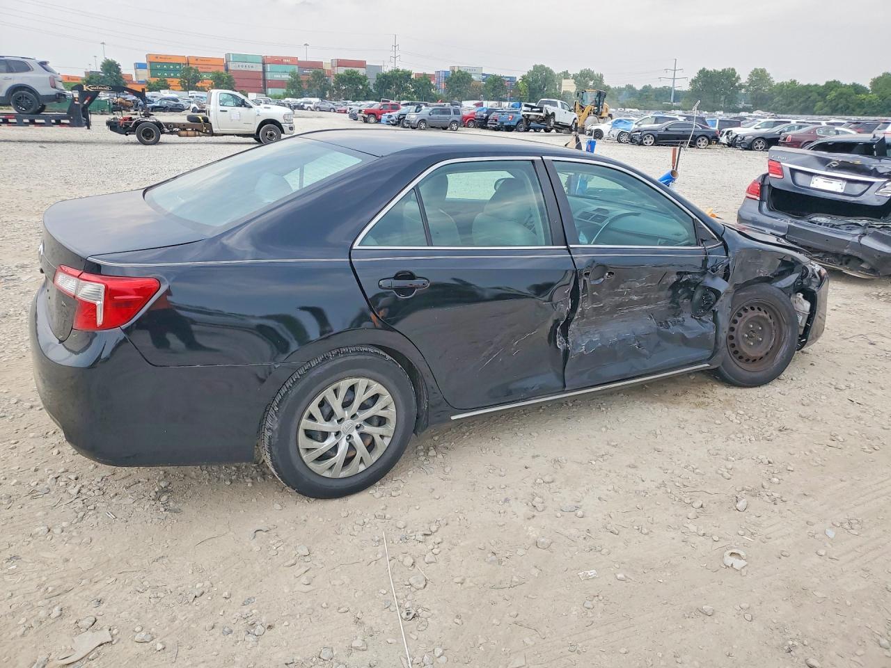 2012 Toyota Camry Le - Image 3
