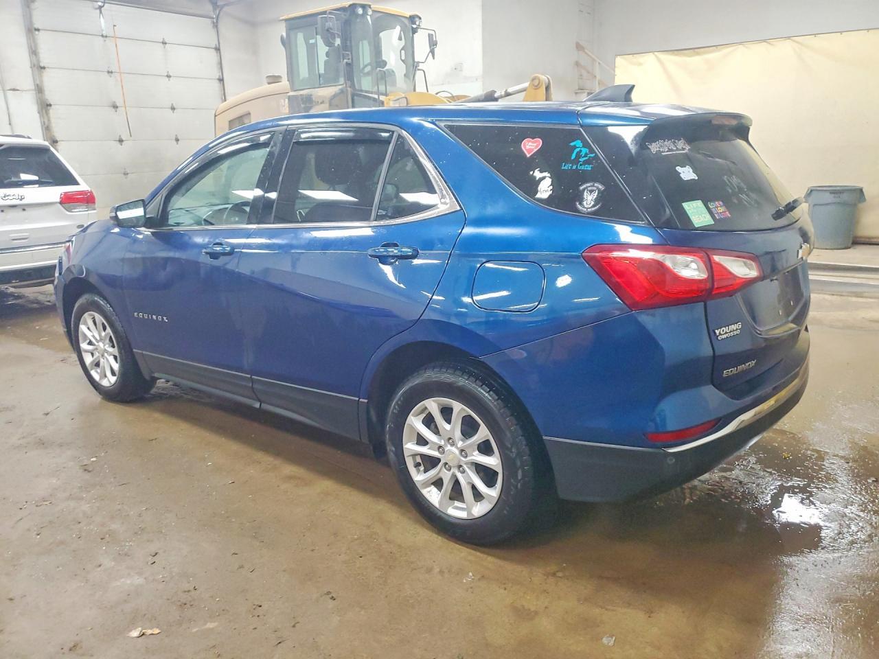 2019 Chevrolet Equinox Lt - Image 2