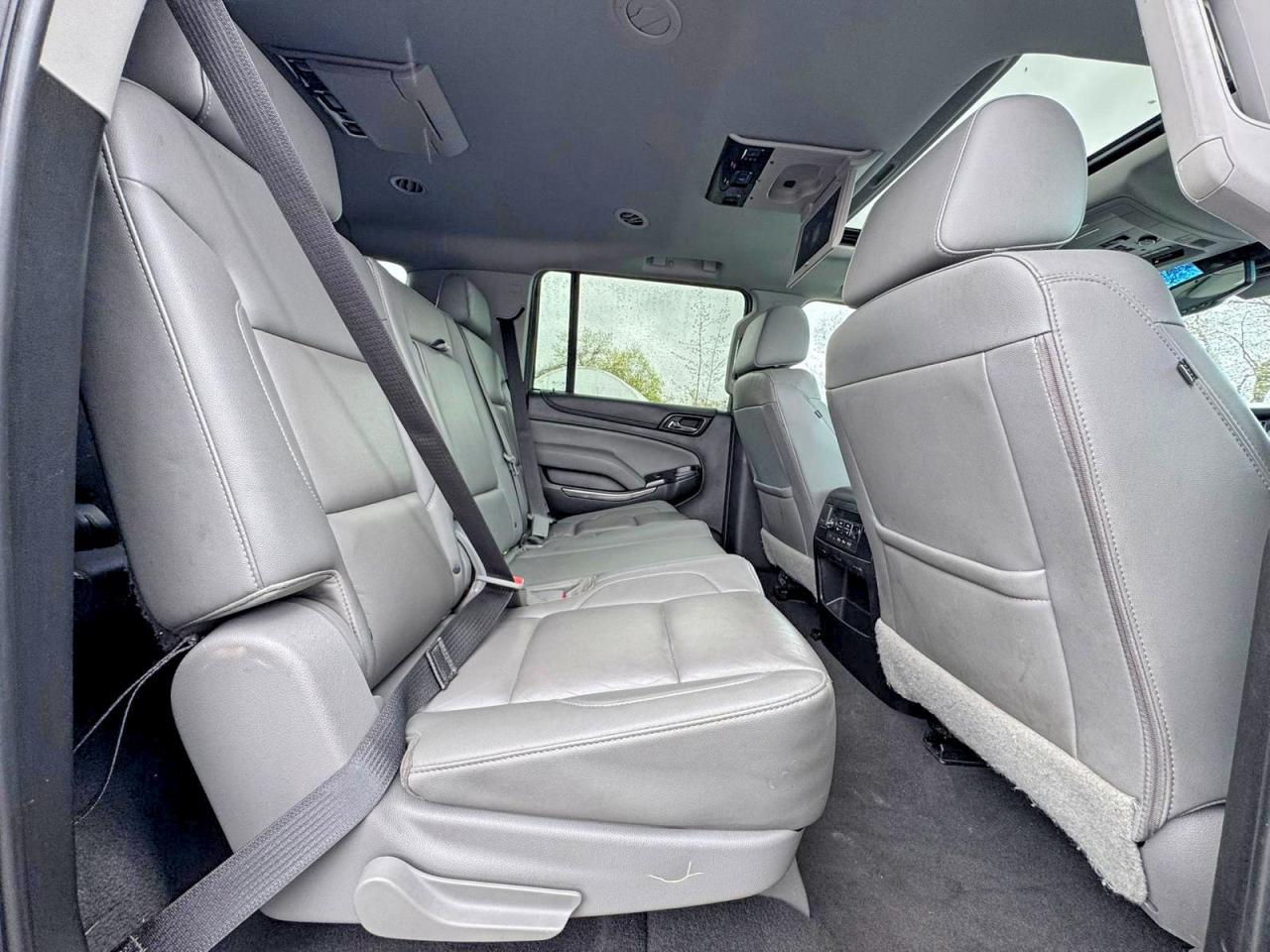 2019 Chevrolet Suburban K1500 Lt - Image 6