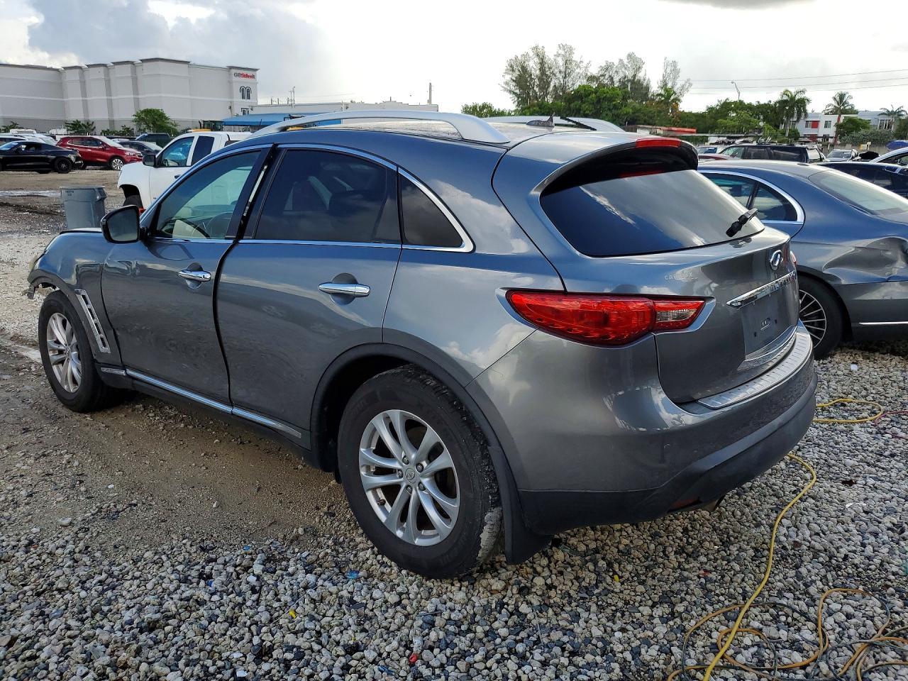 2017 Infiniti Qx70 Base - Фото 2