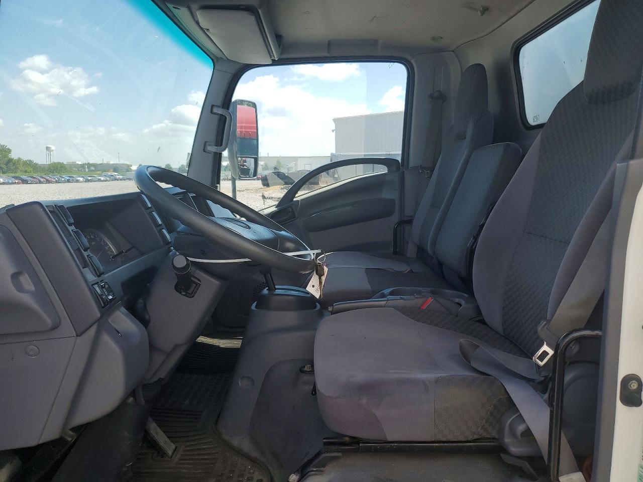 2015 Isuzu Nrr Box Truck - Image 7