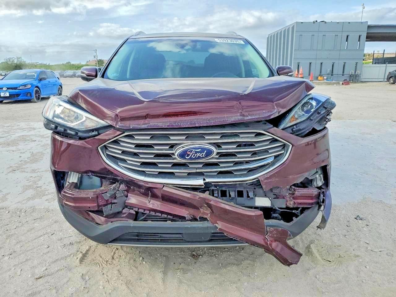 2019 Ford Edge Titanium - Image 5