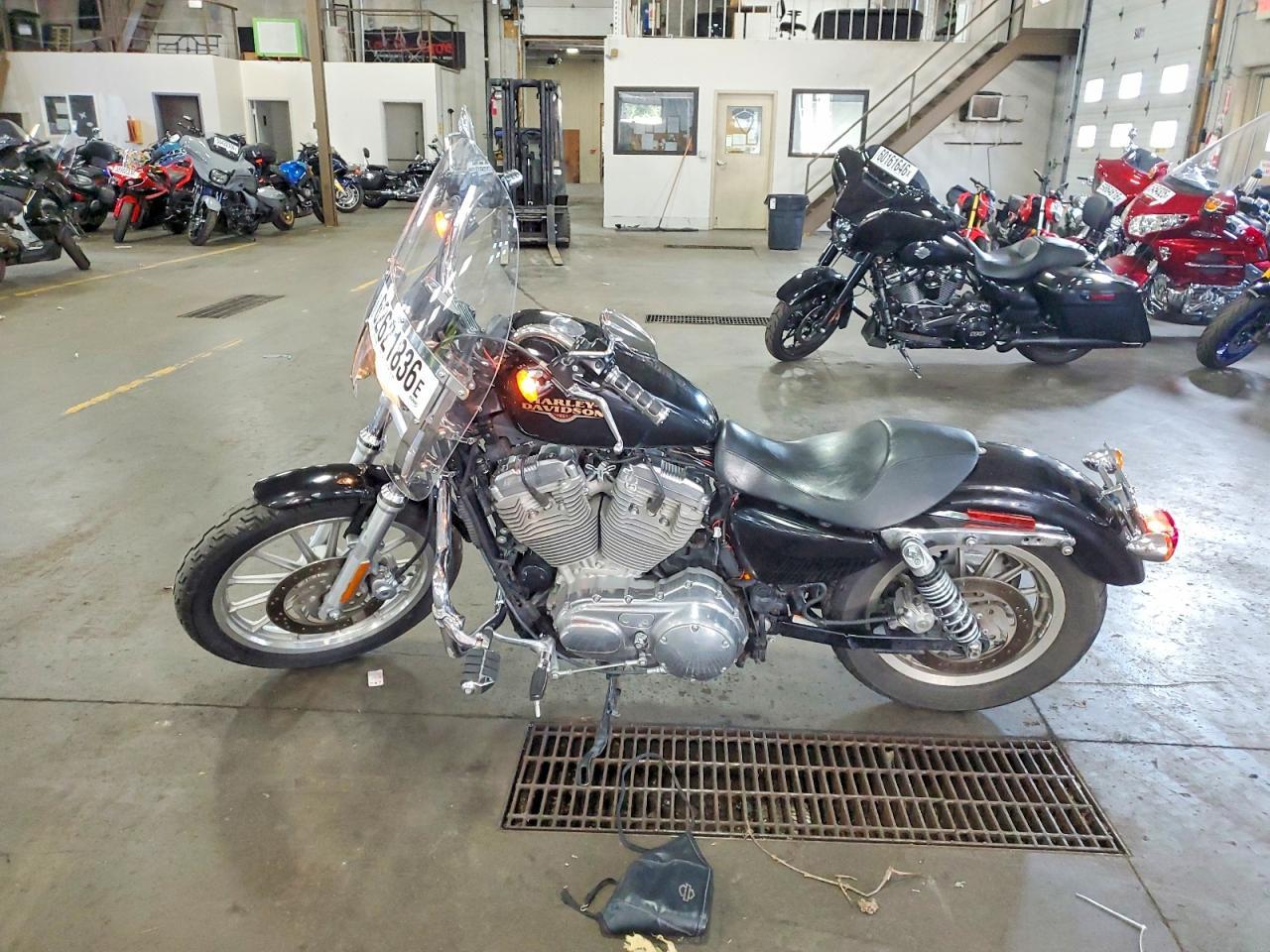 2010 Harley-Davidson Xl883 L - Фото 3