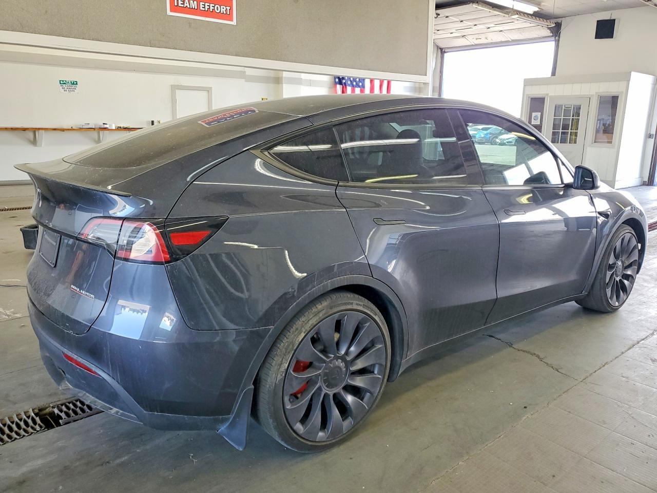 2024 Tesla Model Y - Image 3
