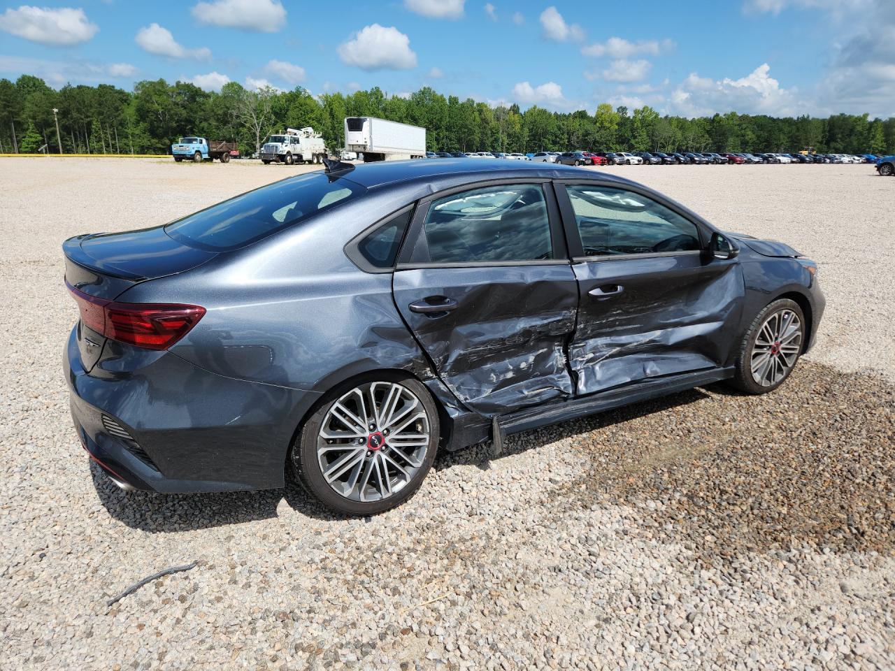 2022 Kia Forte Gt - Image 3