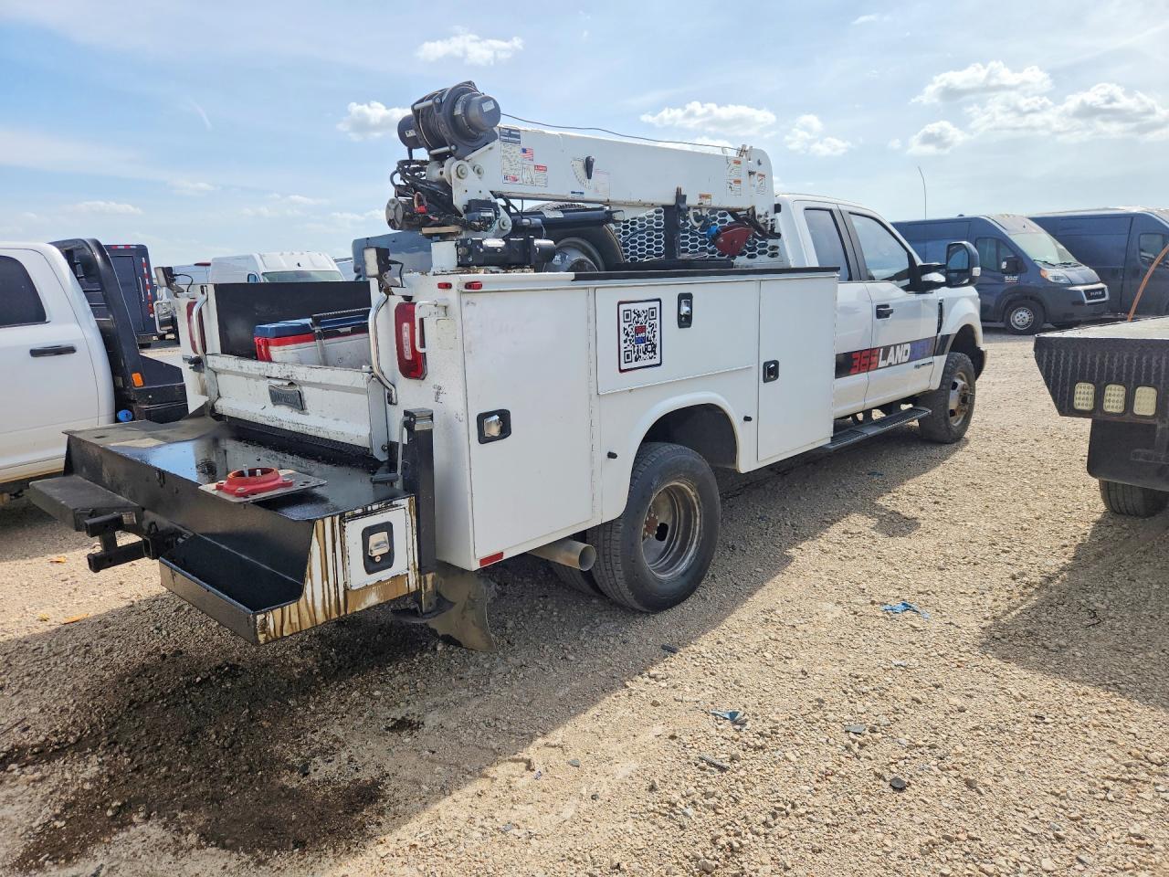 2019 Ford F350 Super - Delivery Truck - Фото 3