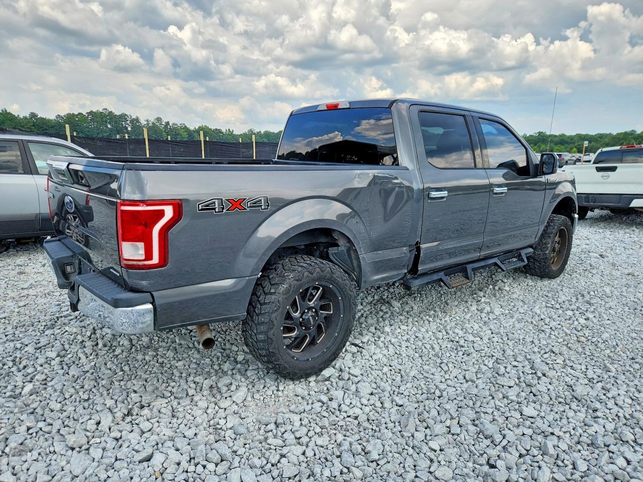 2015 Ford F150 Supercrew - Фото 3