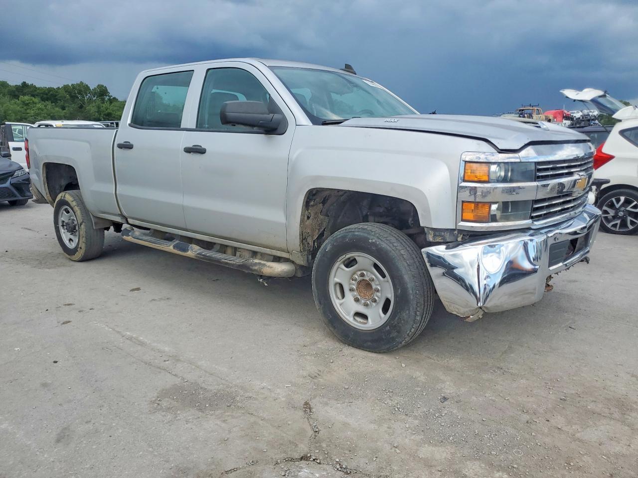 2017 Chevrolet Silverado C2500 Heavy Duty - Фото 4