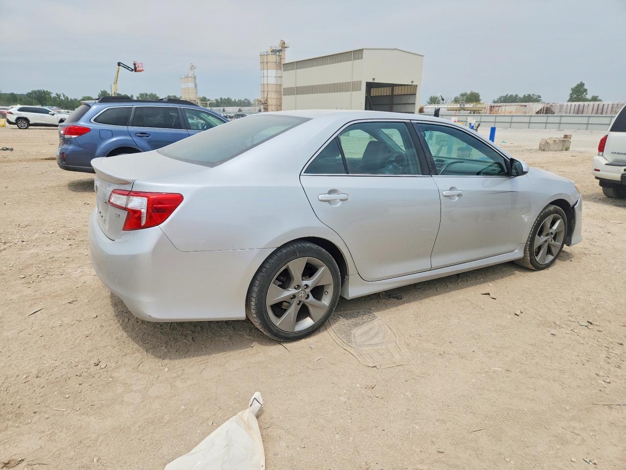 2014 Toyota Camry Se Sport - Фото 3