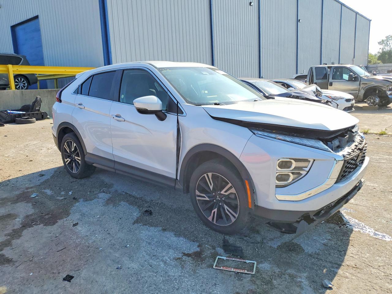 2024 Mitsubishi Eclipse Cross Se - Фото 4