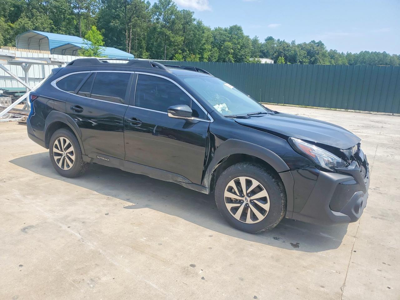 2025 Subaru Outback Premium - Image 4