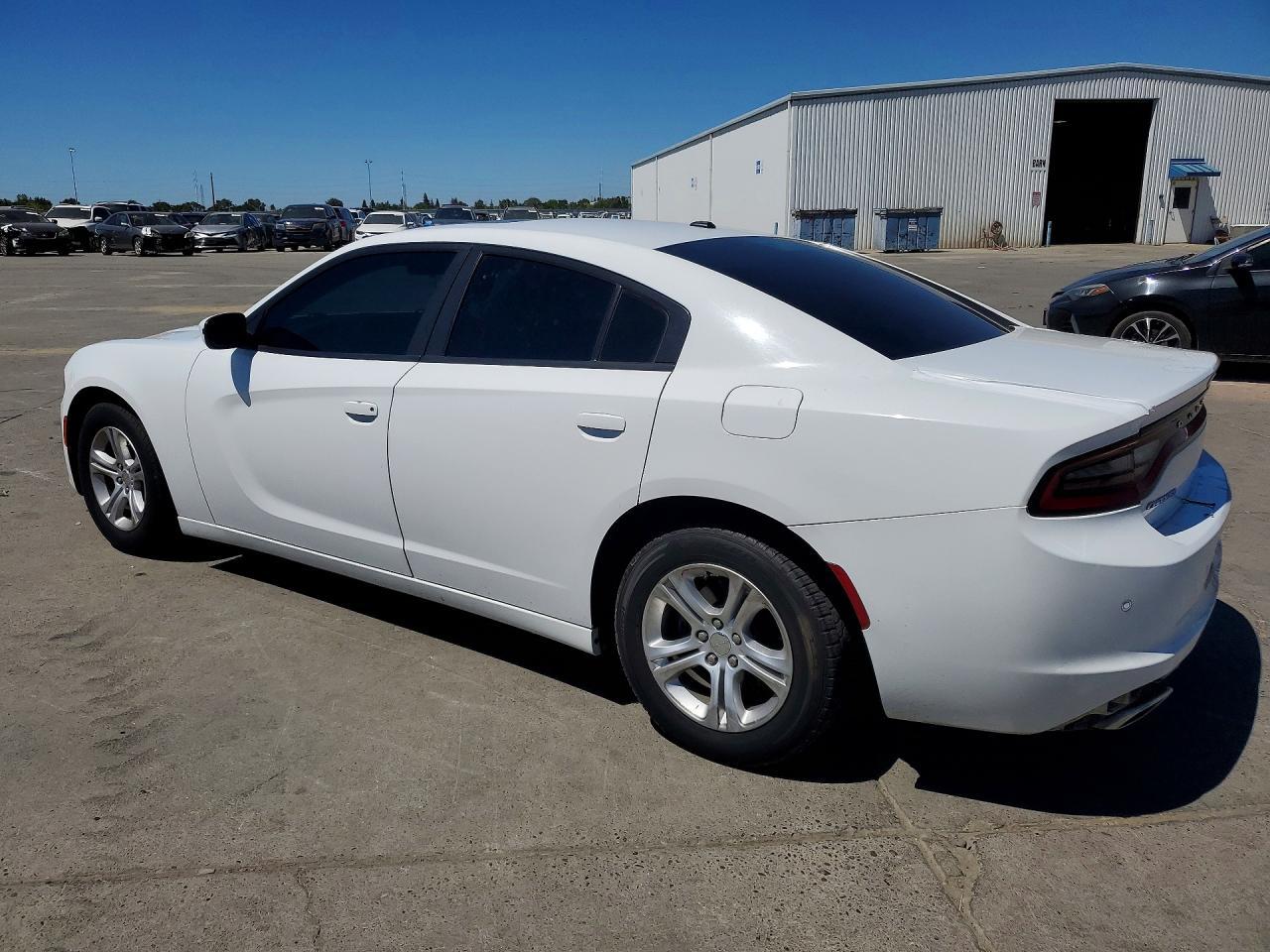 2019 Dodge Charger Sxt - Image 2