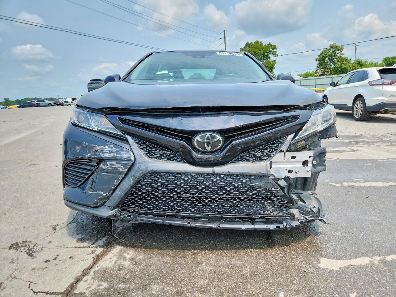 2020 Toyota Camry Se - Image 5