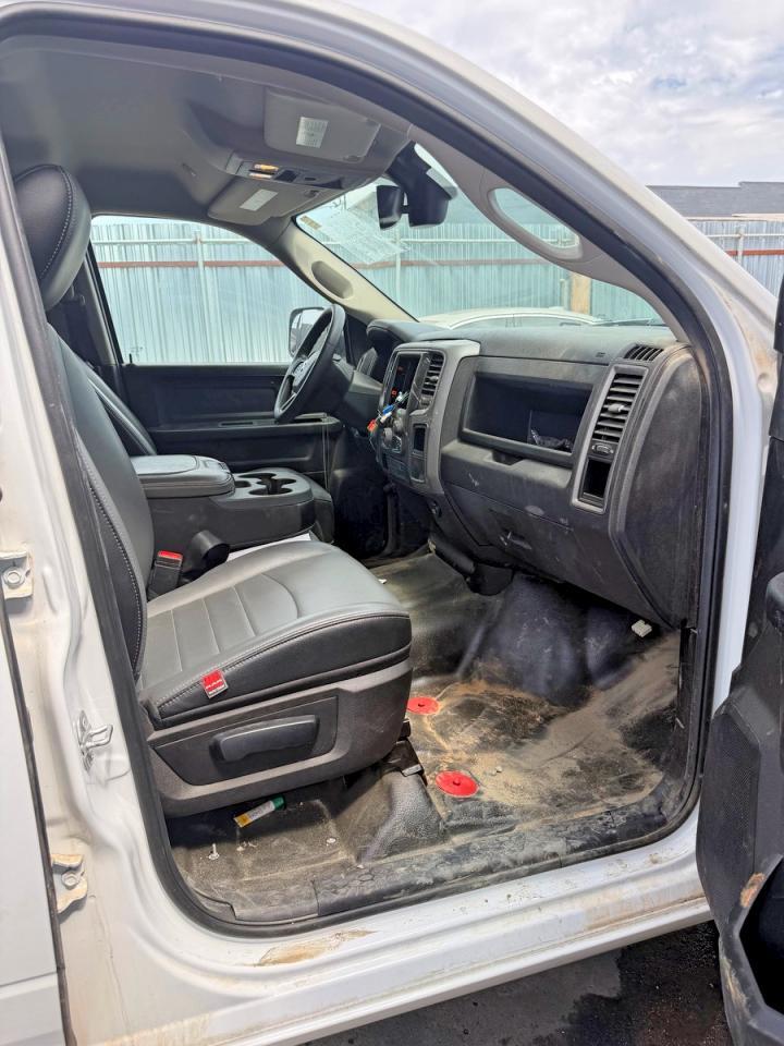 2022 Ram 1500 Classic Tradesman - Image 5