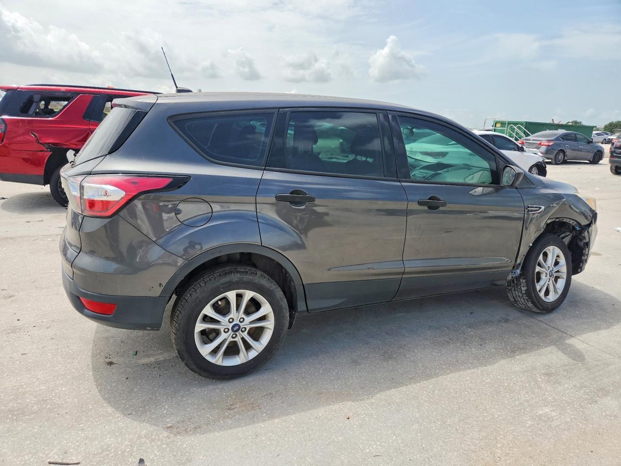 2017 Ford Escape S - Фото 3