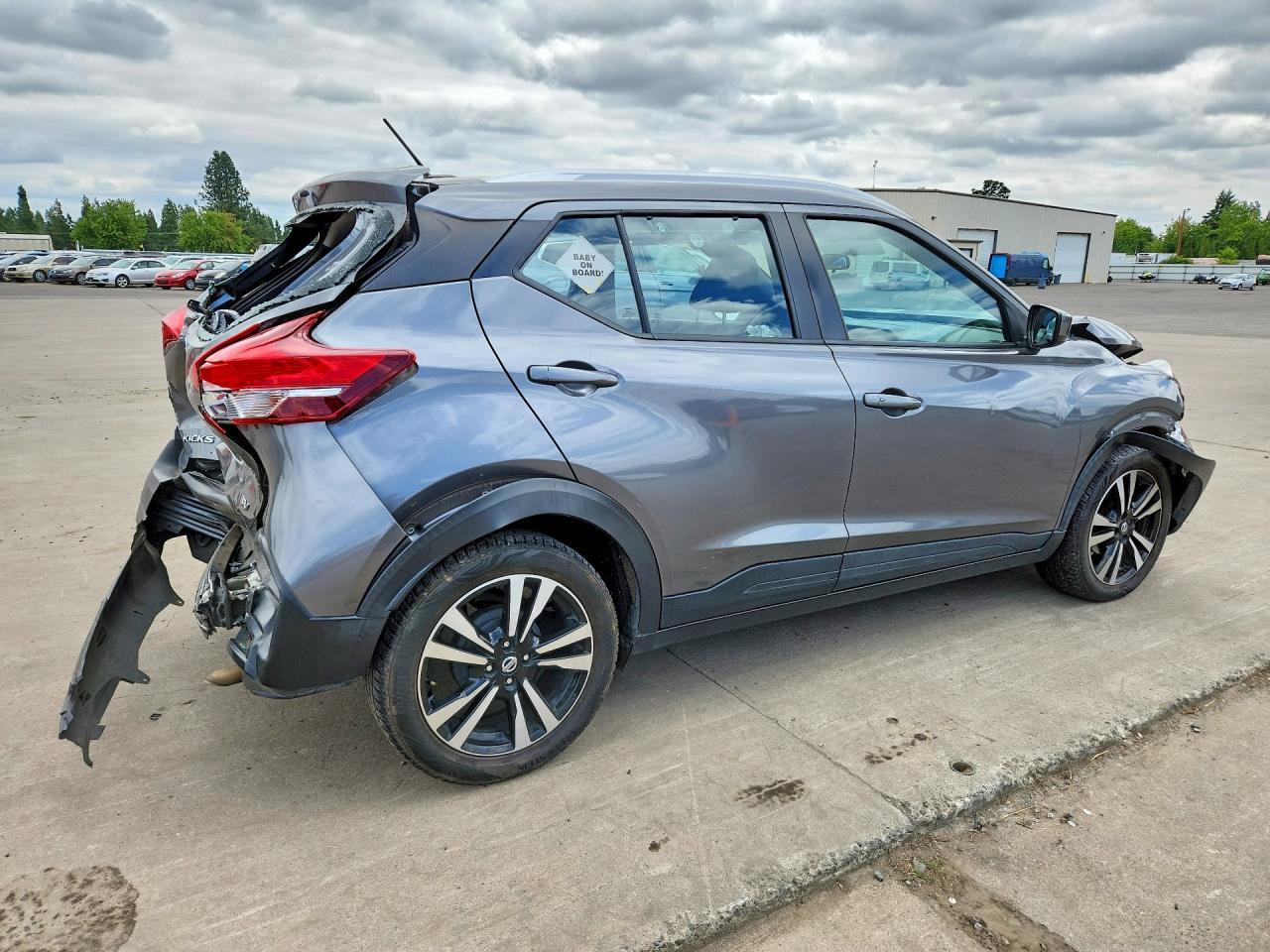 2019 Nissan Kicks Sv - Image 3