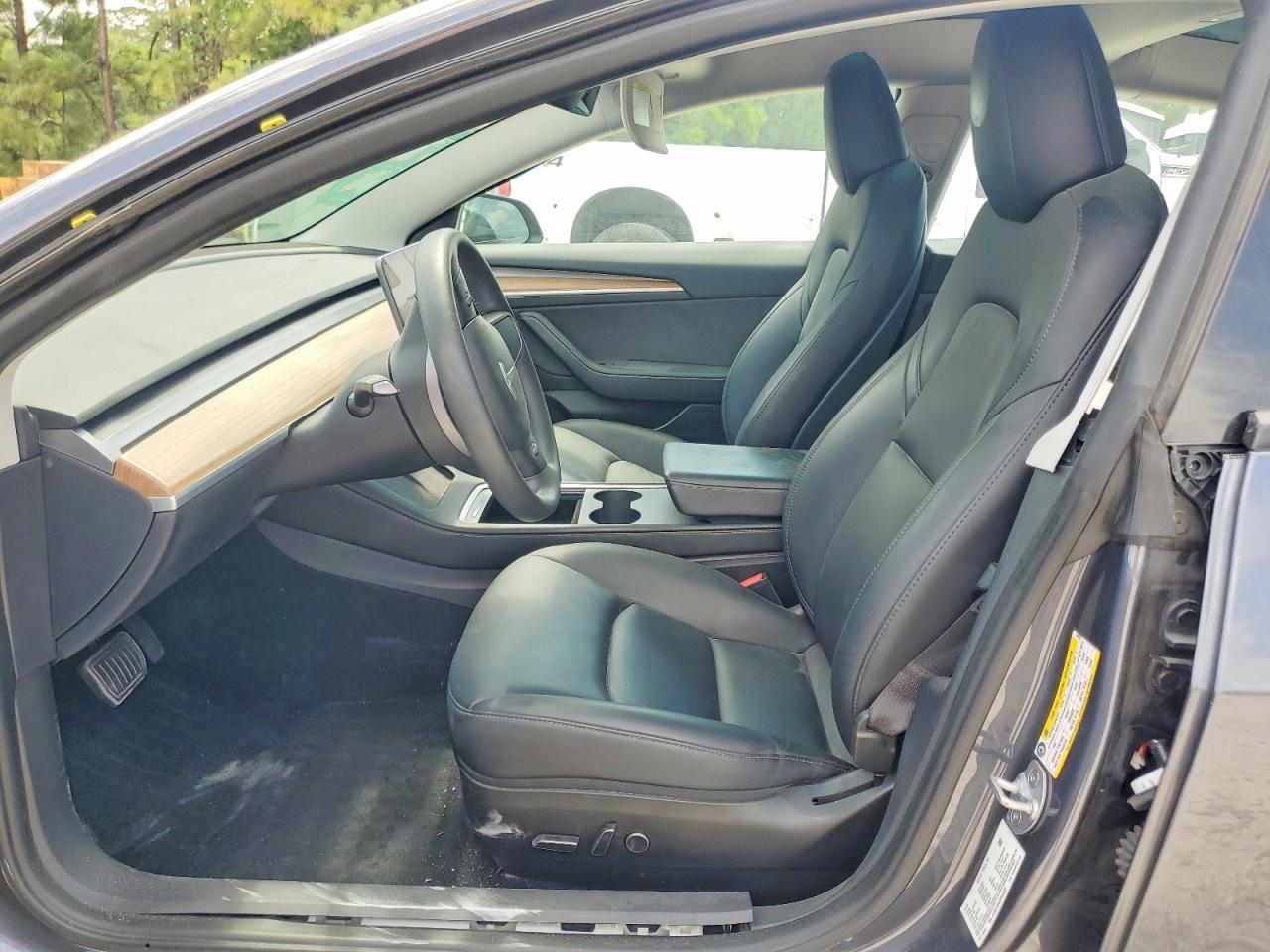 2023 Tesla Model 3 - Фото 7
