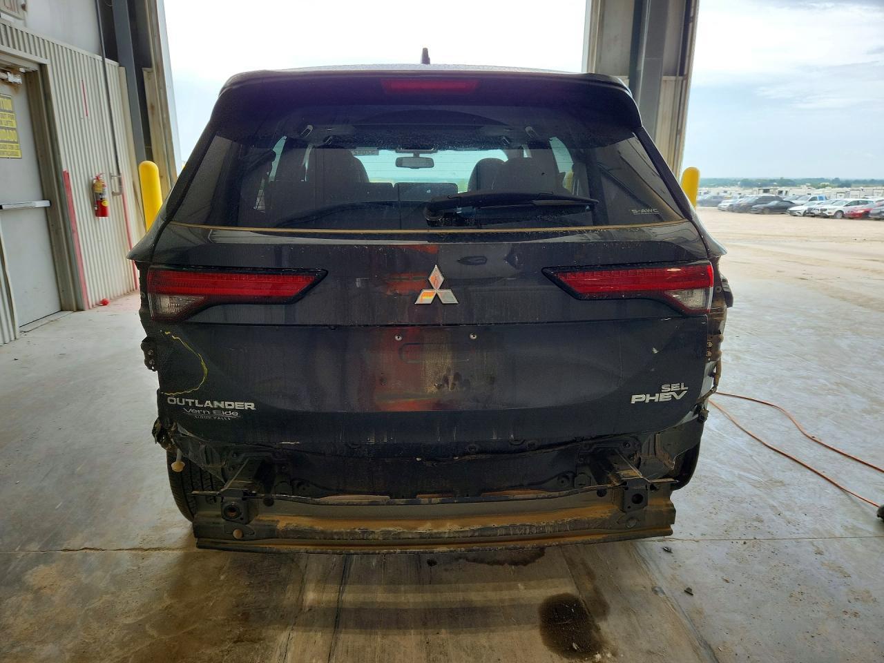 2025 Mitsubishi Outlander Sel - Фото 6