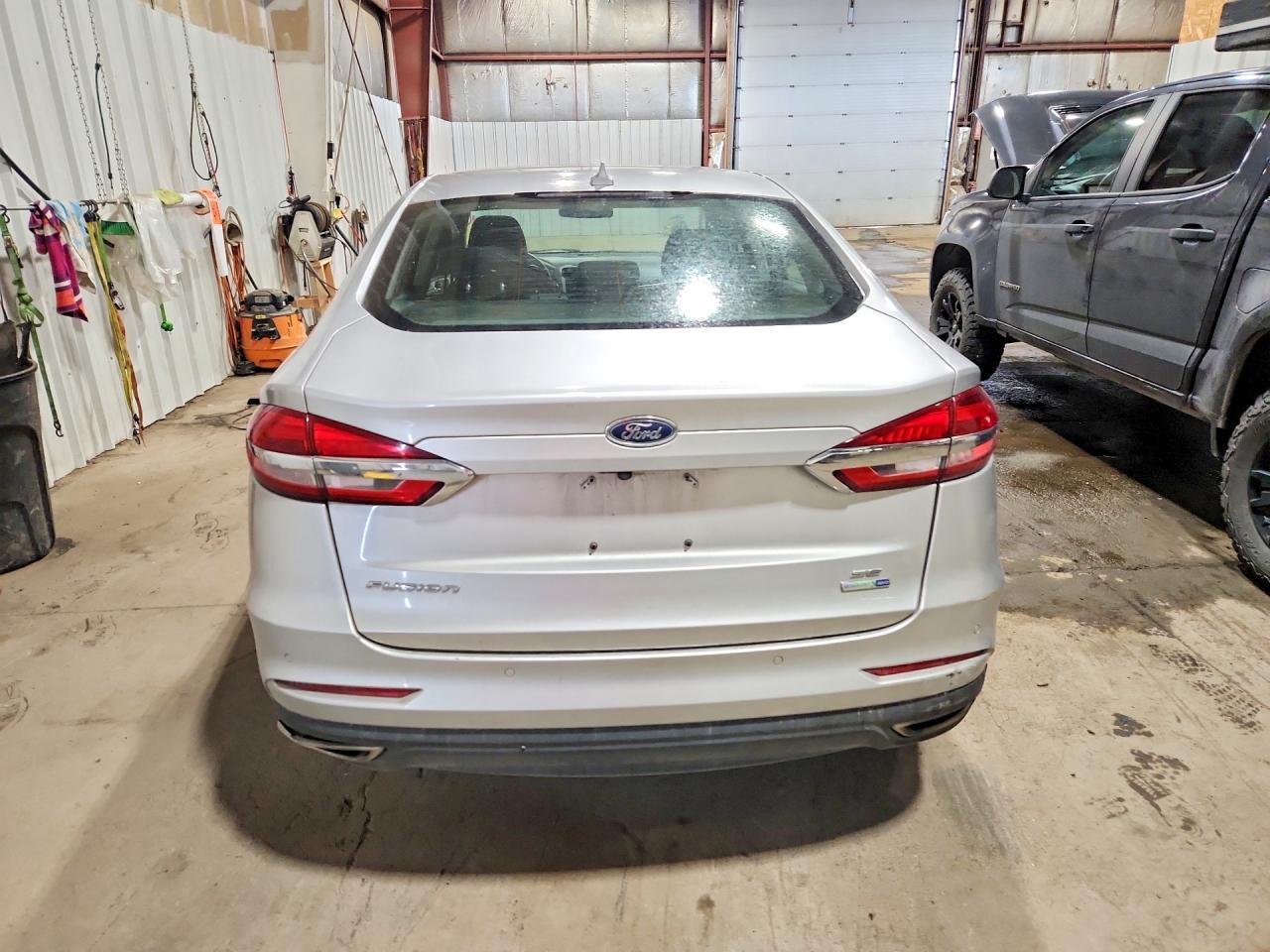 2019 Ford Fusion Se - Фото 6