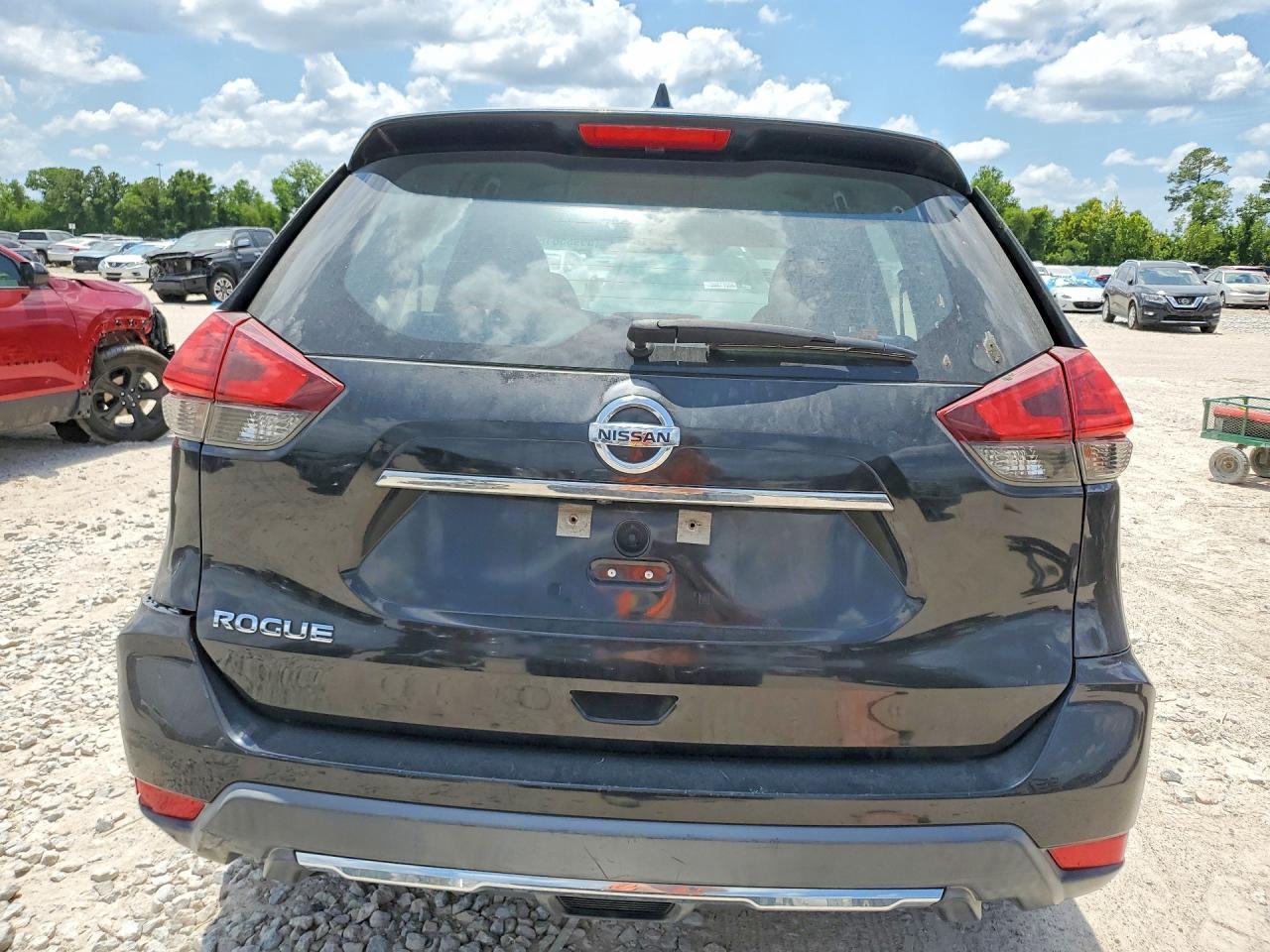 2017 Nissan Rogue S - Фото 6