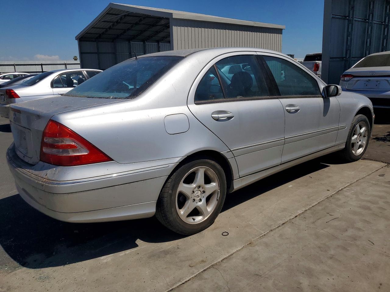 2001 Mercedes-Benz C 240 - Фото 3