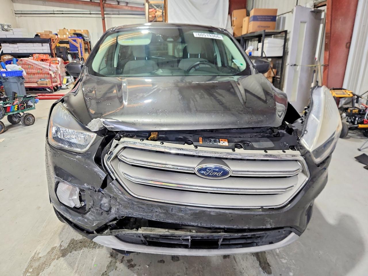 2019 Ford Escape Se - Фото 5