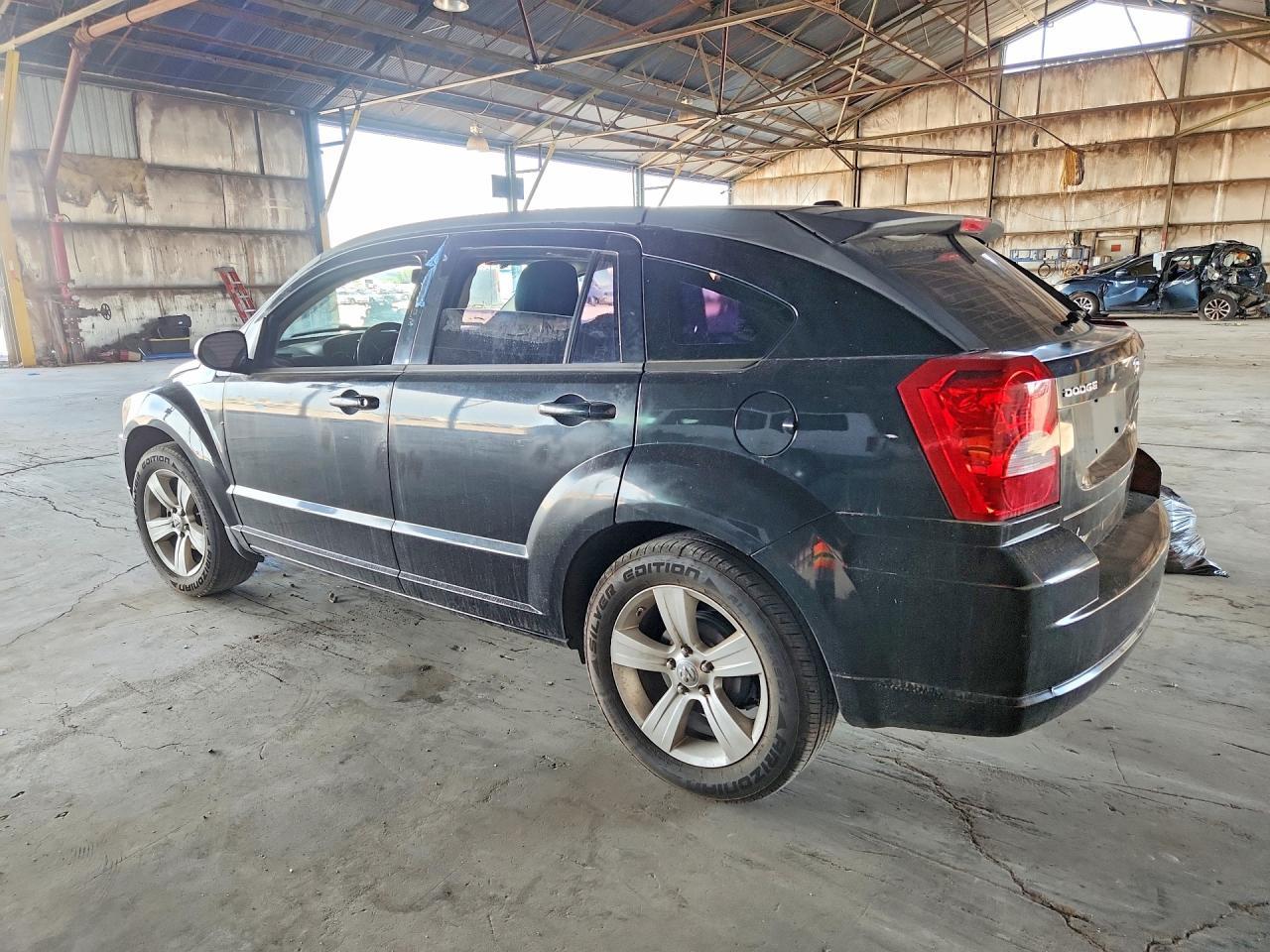 2010 Dodge Caliber Mainstreet - Image 2