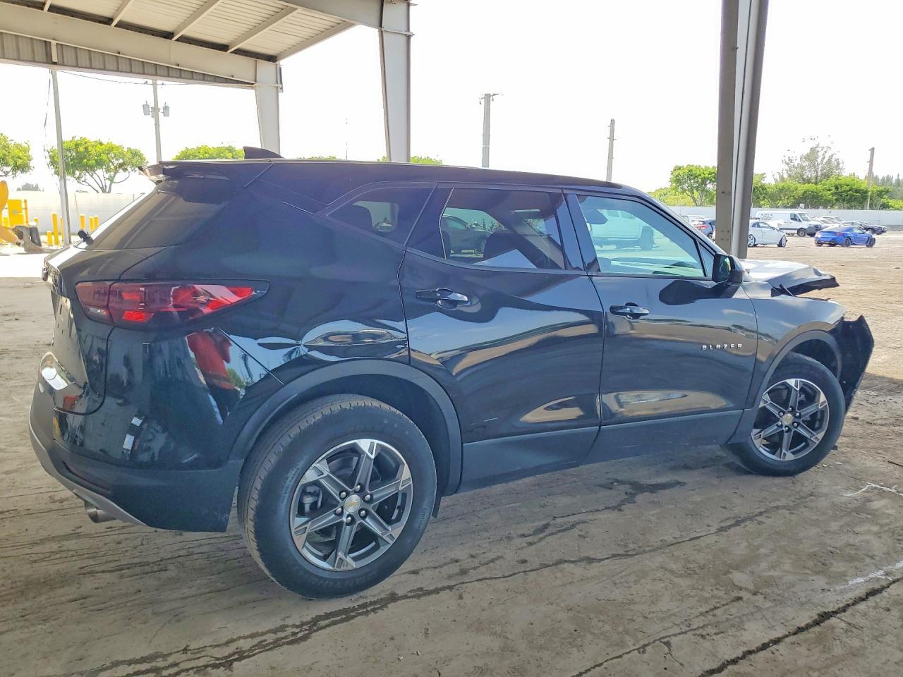 2024 Chevrolet Blazer 2Lt - Фото 3