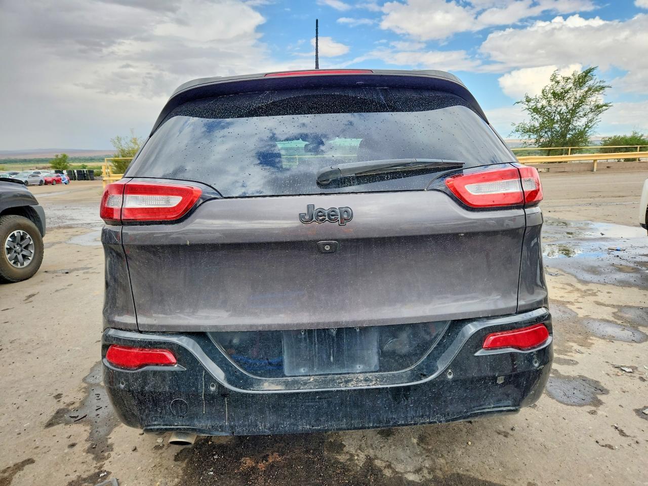 2018 Jeep Cherokee Latitude - Image 6