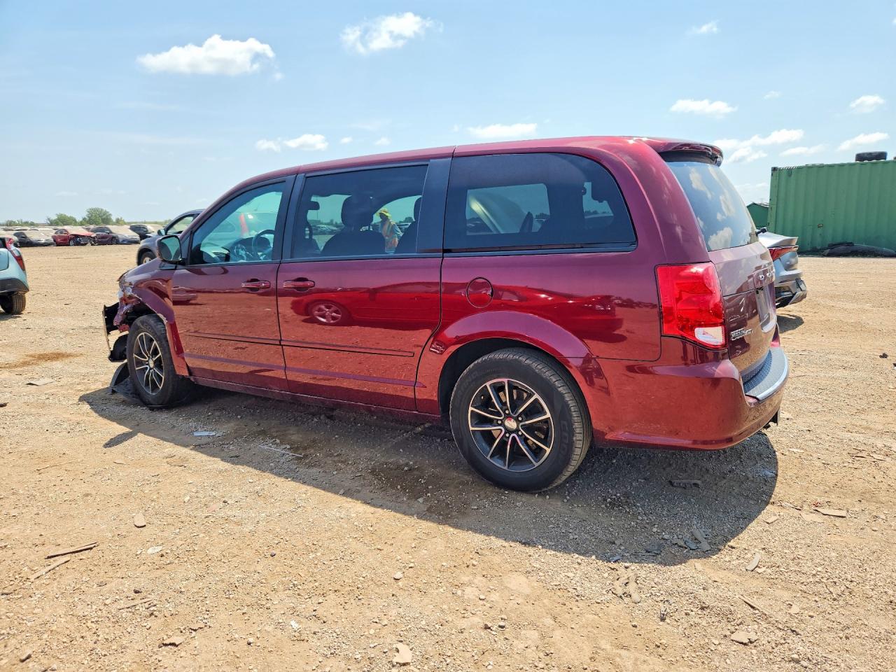 2017 Dodge Grand Caravan Gt - Image 2