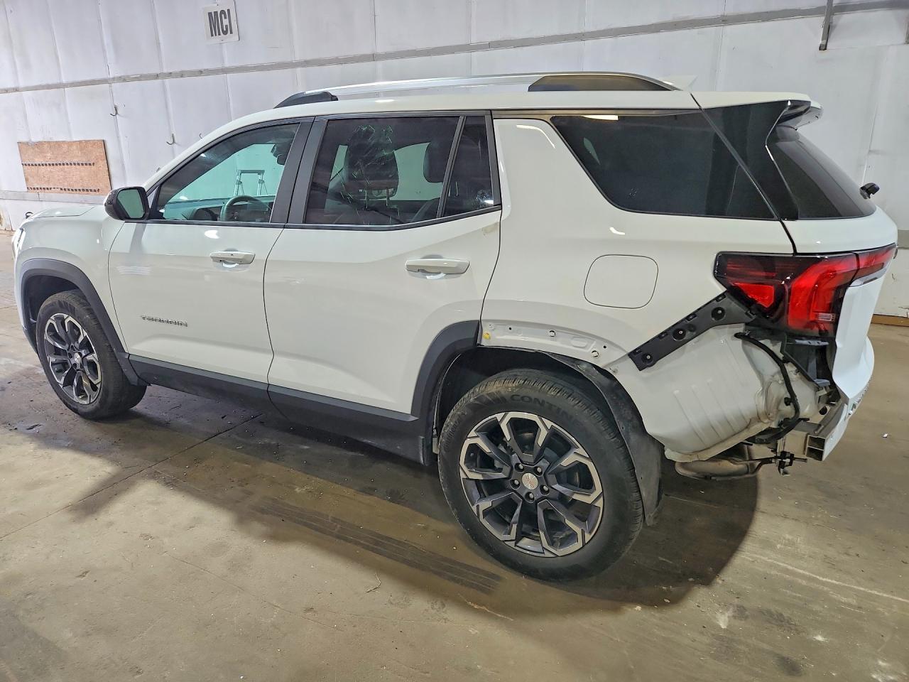 2025 GMC Terrain Elevation - Фото 2
