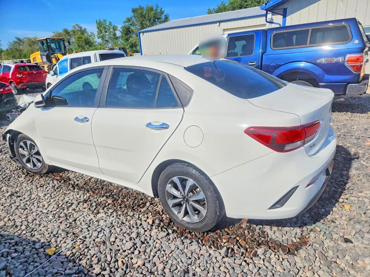 2022 Kia Rio S - Image 2