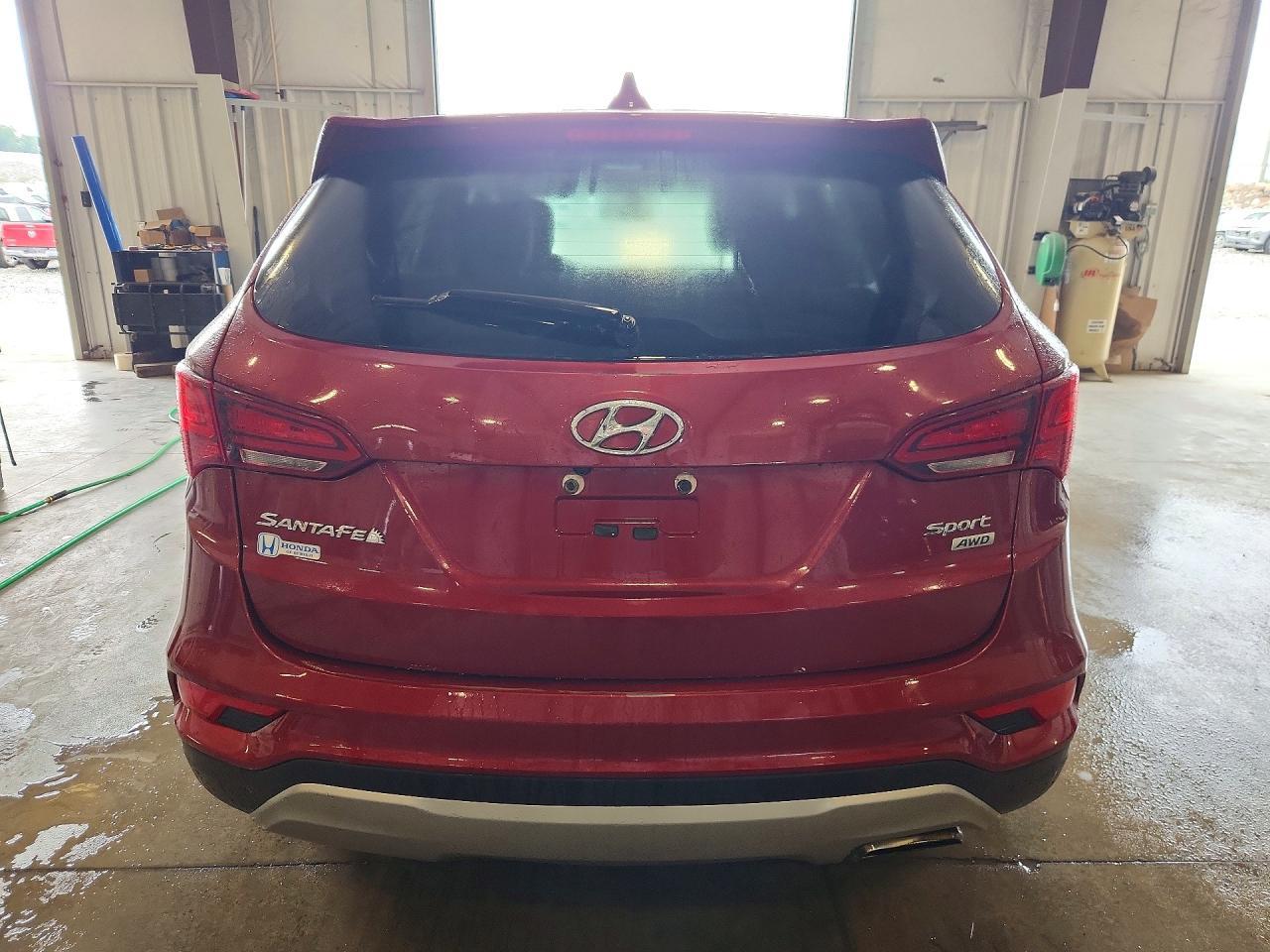 2017 Hyundai Santa Fe Sport 2.4L - Фото 6