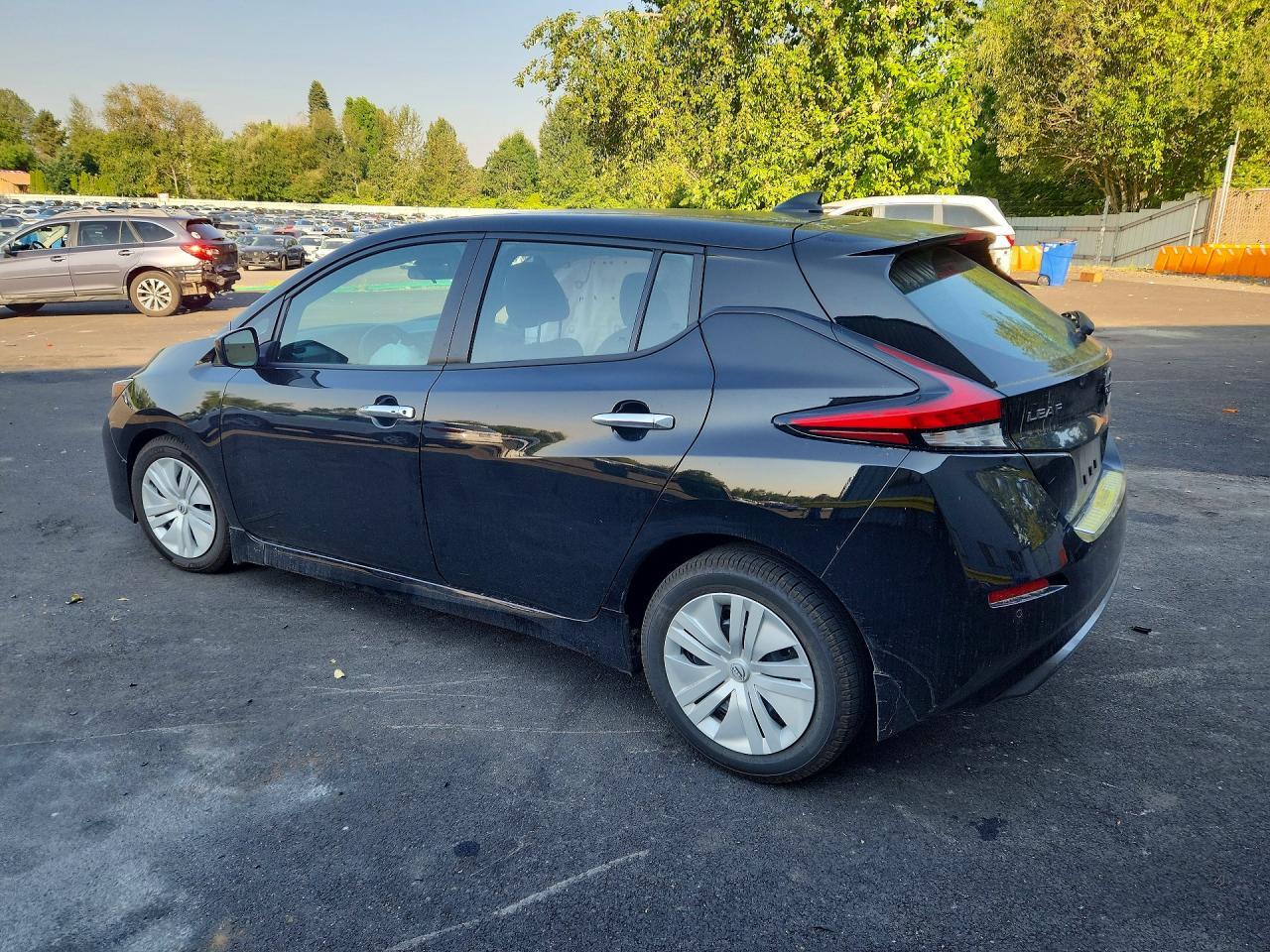 2025 Nissan Leaf S - Фото 2