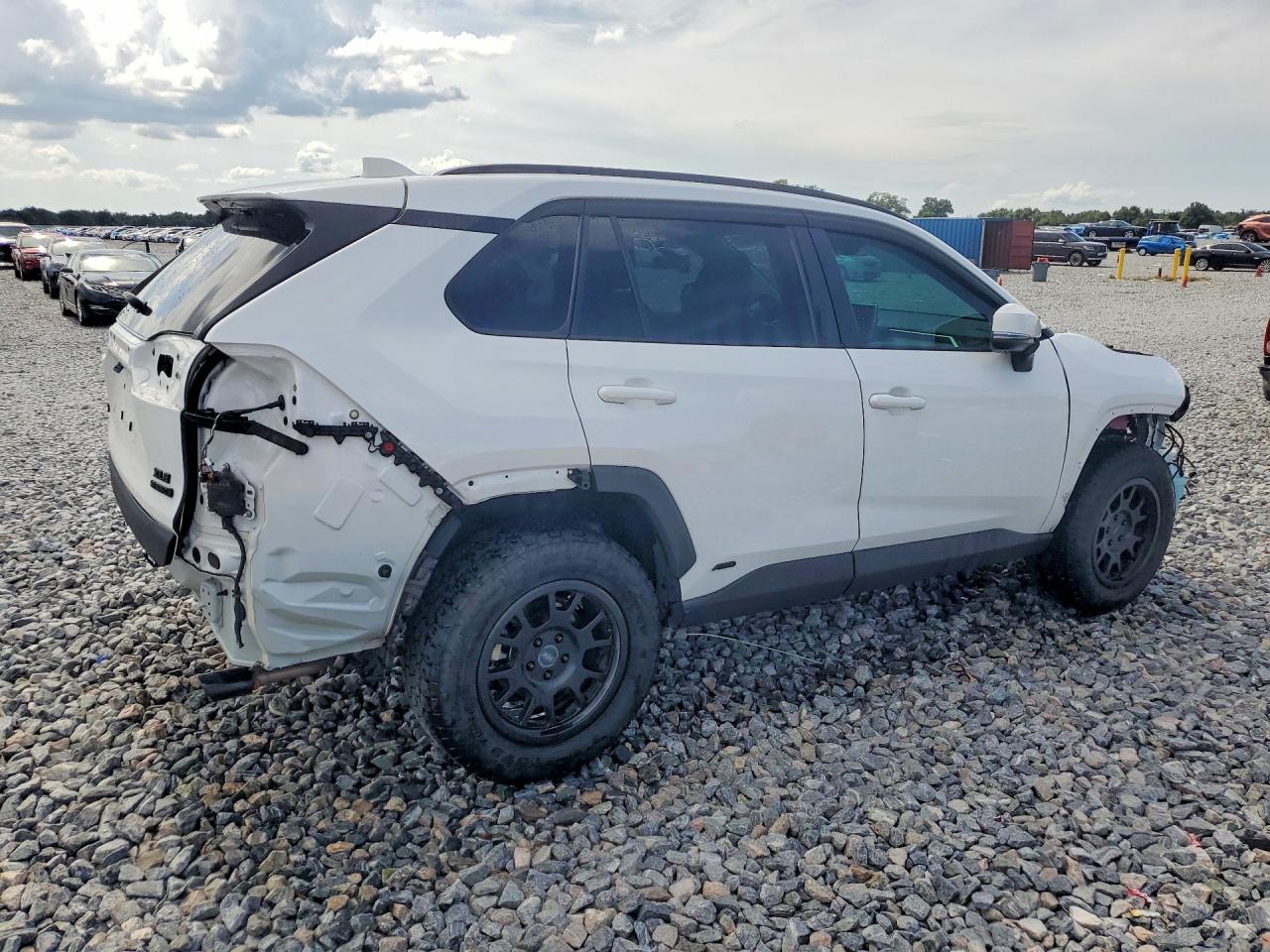 2024 Toyota Rav4 Hybrid Xle - Фото 3