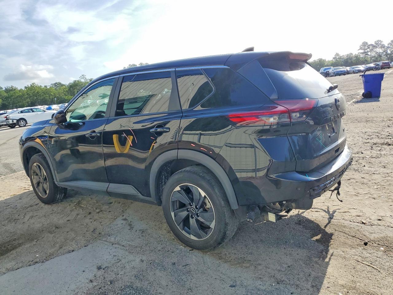 2024 Nissan Rogue Sv - Фото 2