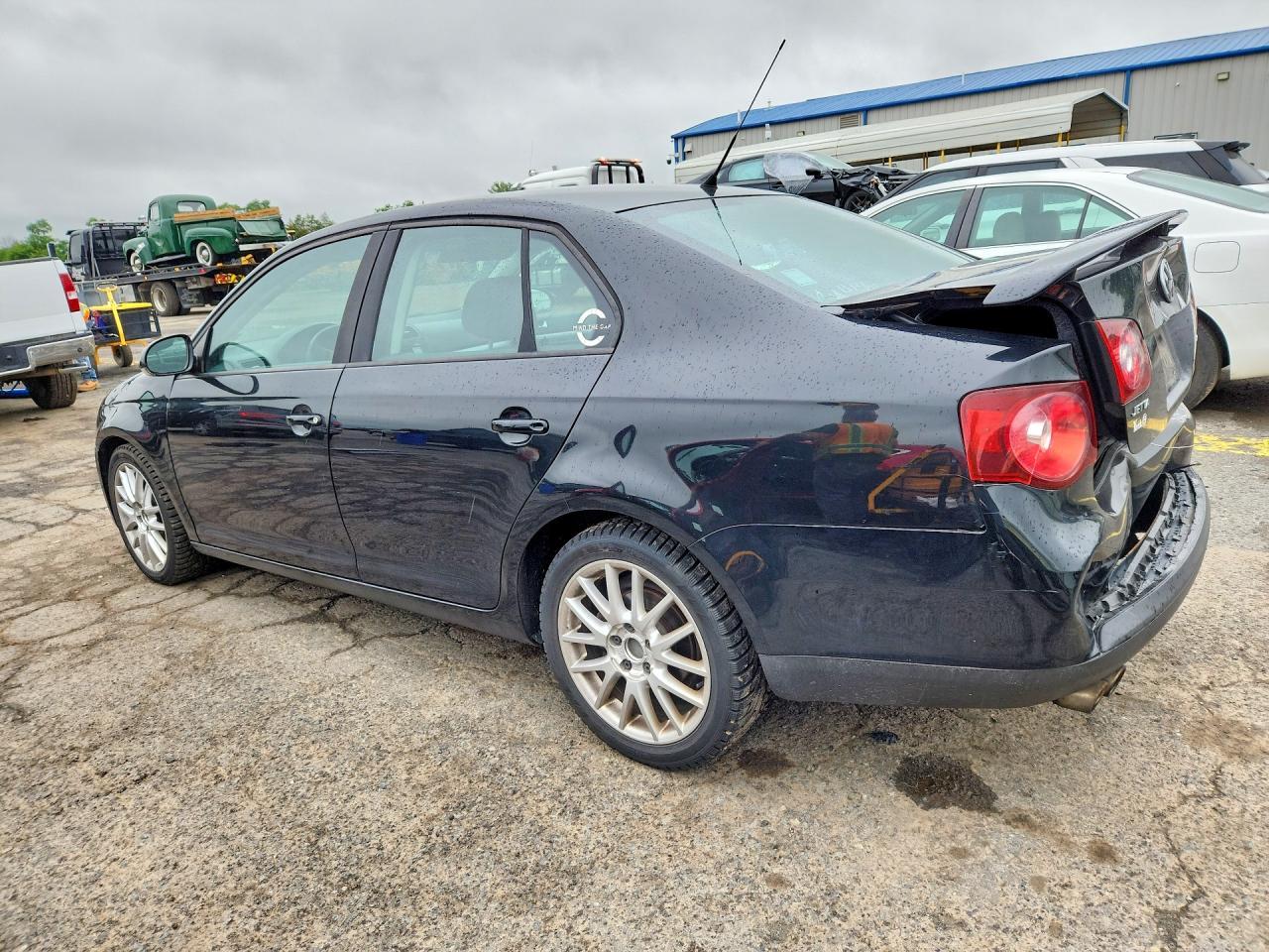 2008 Volkswagen Jetta S - Image 2