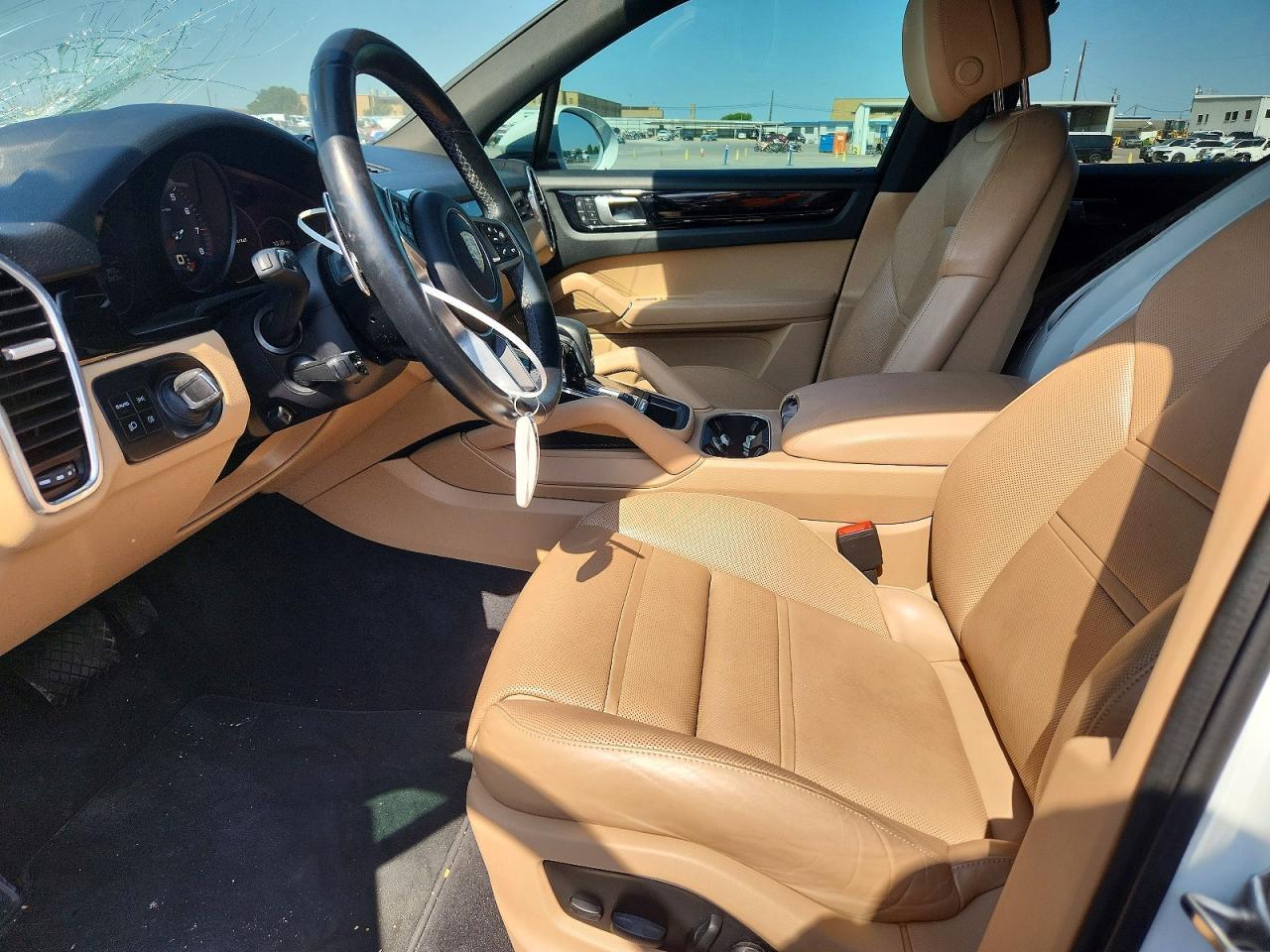 2022 Porsche Cayenne - Фото 7