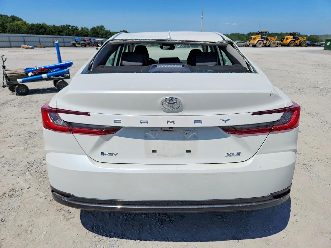 2026 Toyota Camry Xle - Фото 6